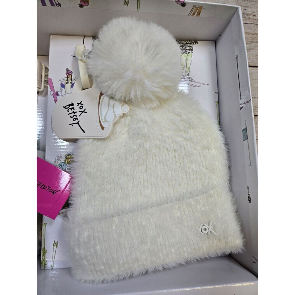 NWT Betsey‎ Johnson Gift Boxed 4 Pc Set Apres Hat, Handbag, strap, keychain - Picture 3 of 8
